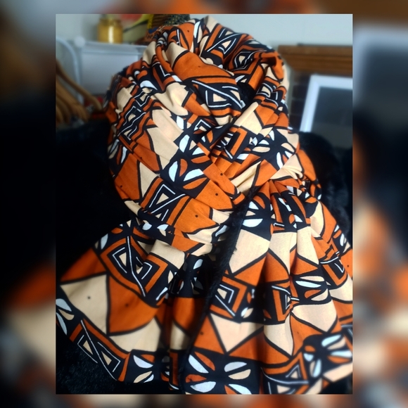 SAFARI - Winter Scarf - Picture 2 of 3